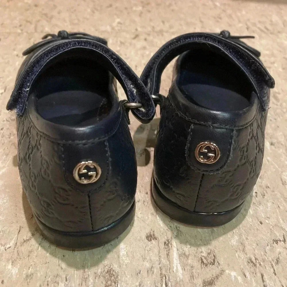 Girls GUCCI Navy Blue Leather Logo Embossed Ballet Flat Shoes Sz 24 US 8 Toddler - Picture 5 of 13